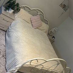 Double bed