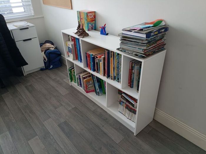 White bookcase shelving unit 120 x 80 x 30 cm