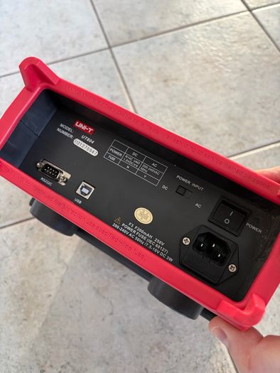 Uni-t multimeter