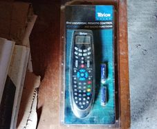 8 in 1 universal remote control