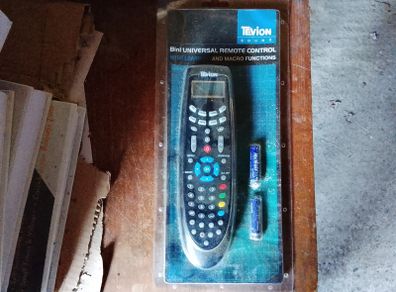 8 in 1 universal remote control