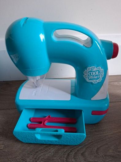 Cool Maker Kids Sewing Machine