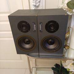ALESIS monitor one speaker
