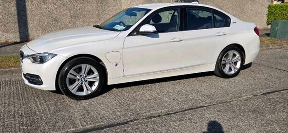 BMW 330e plug in hybrid