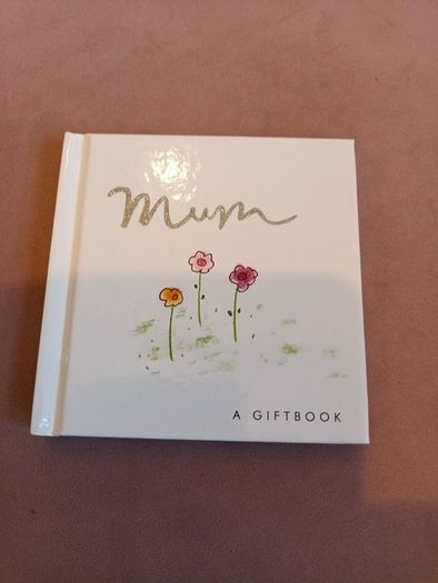 Illustrated mum gift book