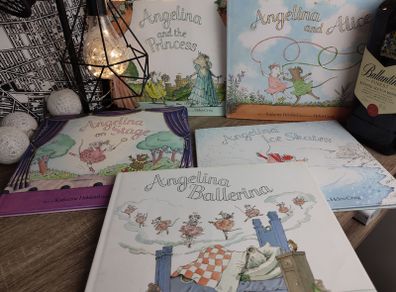 Angelina Ballerina ! 5 Books ! by Katharine Holabird ! Illustrated by Helen Craig ! by Puffin Books !