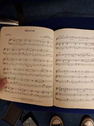 Vintage Dark side of the moon music book