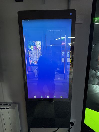 43" Touchscreen Mirror Android ( Fitness Mirror)