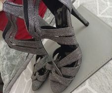 high heels lot !!! Read !