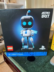 Lego Astro Bot