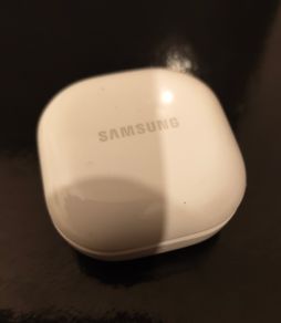 Samsung galaxy buds FE