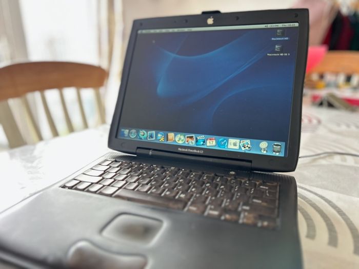 Apple PowerBook G3 333 (Bronze KB/Lombard)