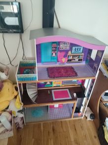 Large dolls house