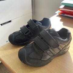 Boys school shoes [size 28]
