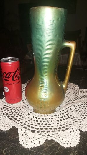 Large and precious antique eozin vase