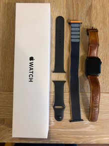Apple Watch SE 44mm (c/w 3 different straps)