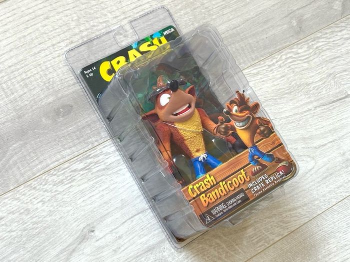 Deluxe Crash Bandicoot With Jet Pack Figure From Activision & Neca - SEALED