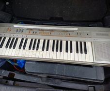 Casio ct-30 keyboard and synthesizer