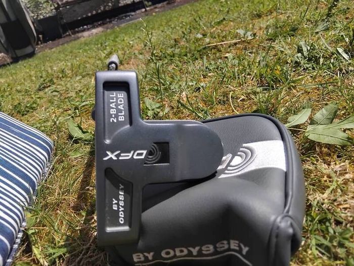 odyssey 2 ball blade putter