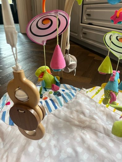 Lovevery Gym , tummy time mat