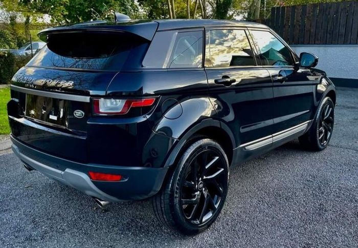 Range Rover Evoque  2 years NCT (March 2028)