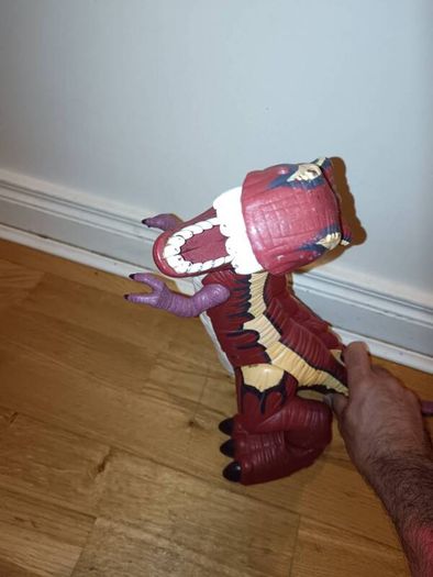 mega t rex dinosaur