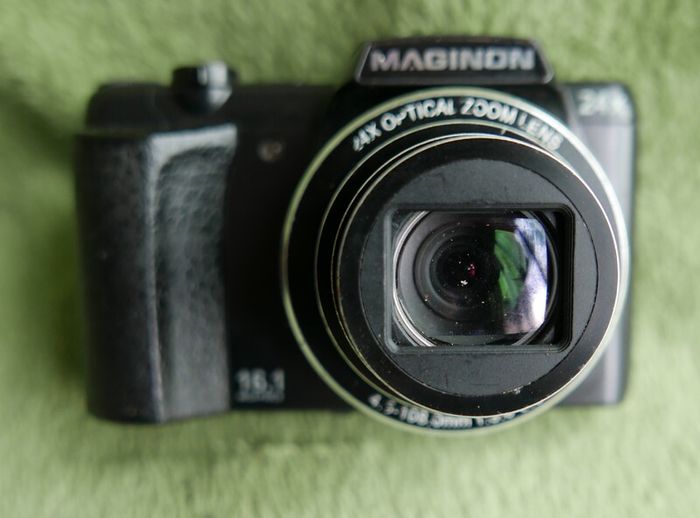 Maginon SZ-24 Digital Compact Camera 16,1MP - 24 x Optical Zoom Tested (battery cover is missing)