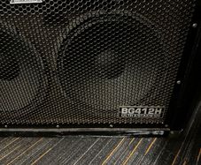 Behringer 4 x12 Guitar Cabinet