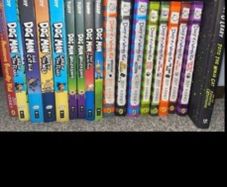 Kids books diary of wimpy kid and Dogman