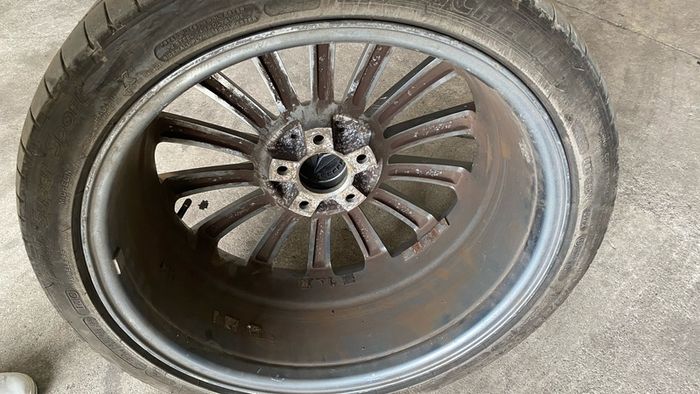19 inch Mercedes alloys