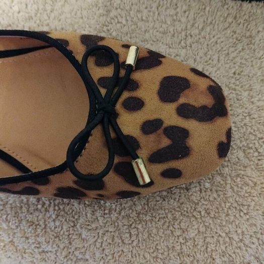 Ladies shoes