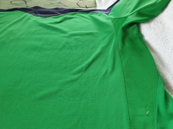 Northern Ireland Football Club Home Jersey 2004 to 2005 Extra Large Adult Umbro XL