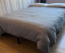 Double Bed: mattress, bed base and 2 pilow