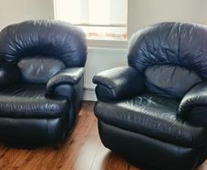 Sofa & 2 recliners