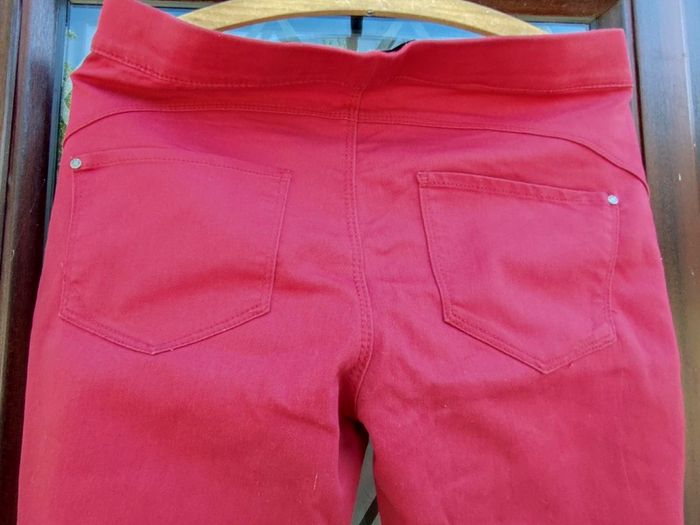 Ladies Red Pants/jeans.
