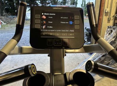 Pulse ucycle upright bike