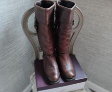 Ladies Boots  Size 5.5