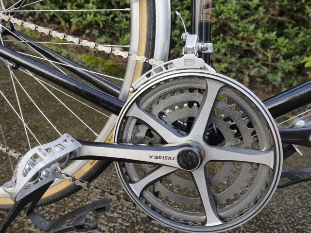 PRICE REDUCTION-Vintage 1980s Raleigh Weekender 15 speeds Ladies Racinng