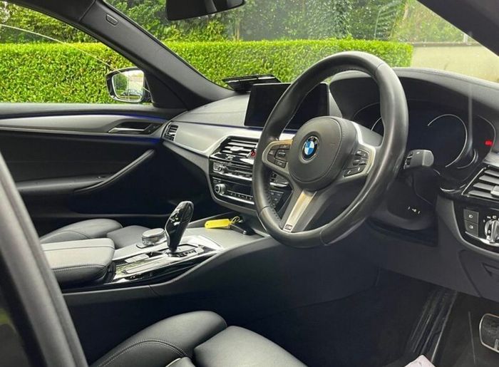 2017 BMW 530e M Sport Plug-In Hybrid