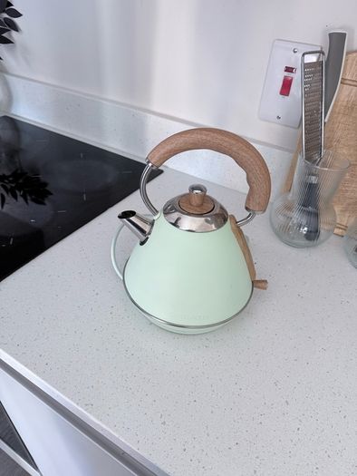 Electric kettle - CREATE