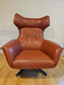 Flavio Swivel Leather Chair
