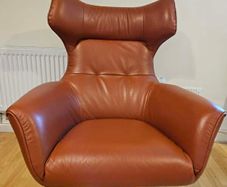 Flavio Swivel Leather Chair