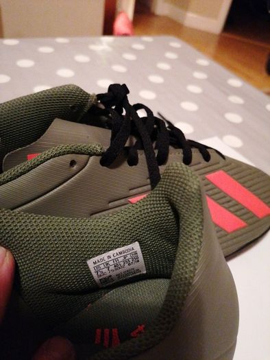 Adidas trainers size 7 uk