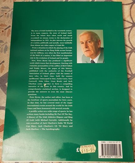 The Football Association Of Ireland: 75 Years by Peter Byrne