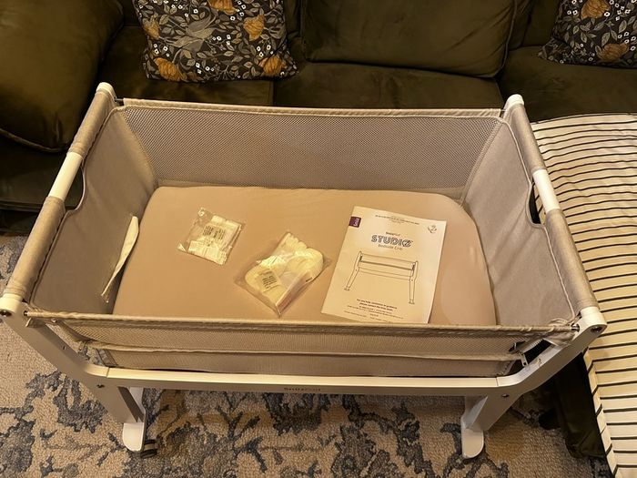 SnuzPod Studio Bedside Crib