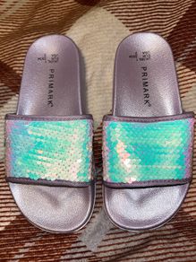Girls slidders UK 1