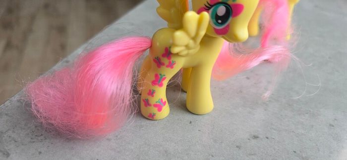 2 X Fluttershy 3 inch Brushable MLP G4 My Little Pony