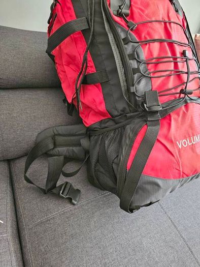 90 L Hiking backpack. Trekking backpack. Camping backpack. Red.