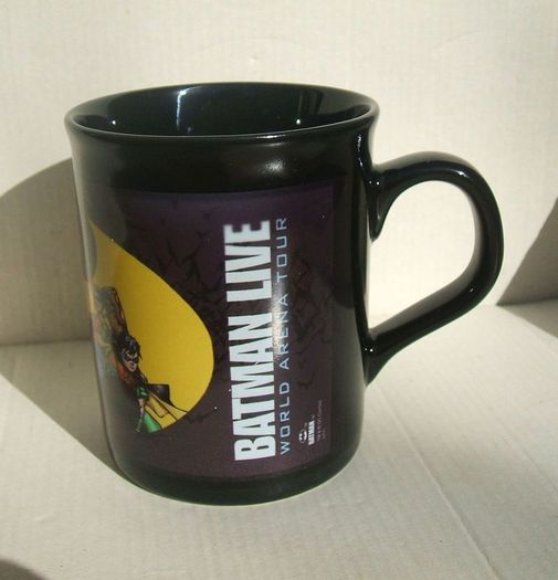 BATMAN LIVE (World Arena Tour) - a souvenir mug featuring Batman, Robin & other villains (c.2011)