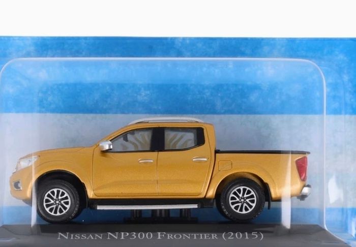 2015 Nissan Navara/Frontier 1:43 Diecast Model